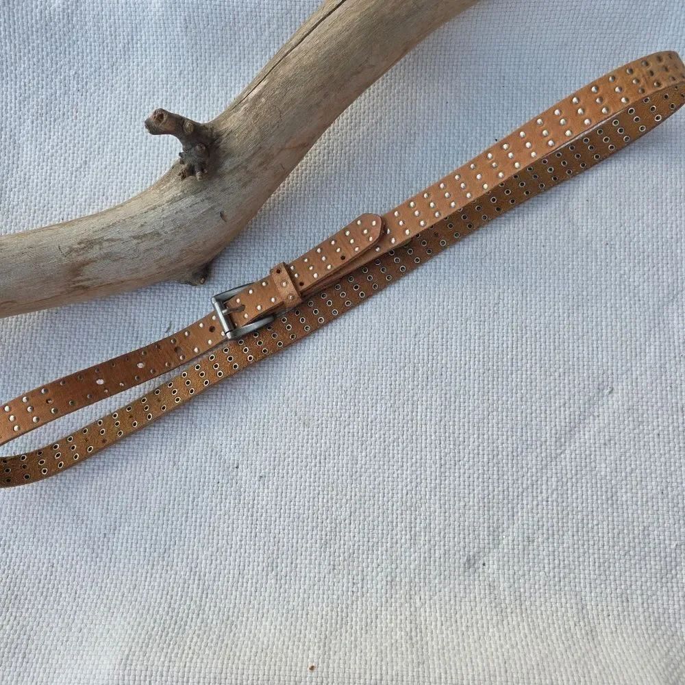 Line pelle made in India leather micro studded belt tan